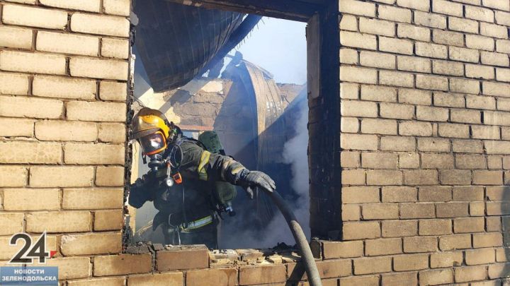 Произошел пожар в одном из частных домов в поселке Ремплер