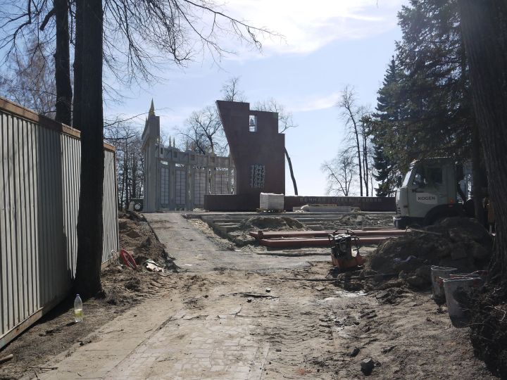В Зеленодольске продолжается генеральная реконструкция Парка Победы