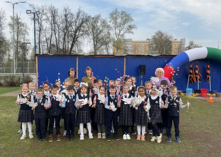 В парке «Авангард» стартовала городская акция «Весна! Победа! Мир!», посвященная 80-летию Великой Победы