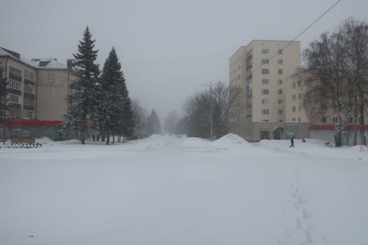 В 2025 году погода бьет температурные рекорды, а в апреле 2020 года в Зеленодольске еще лежали сугробы