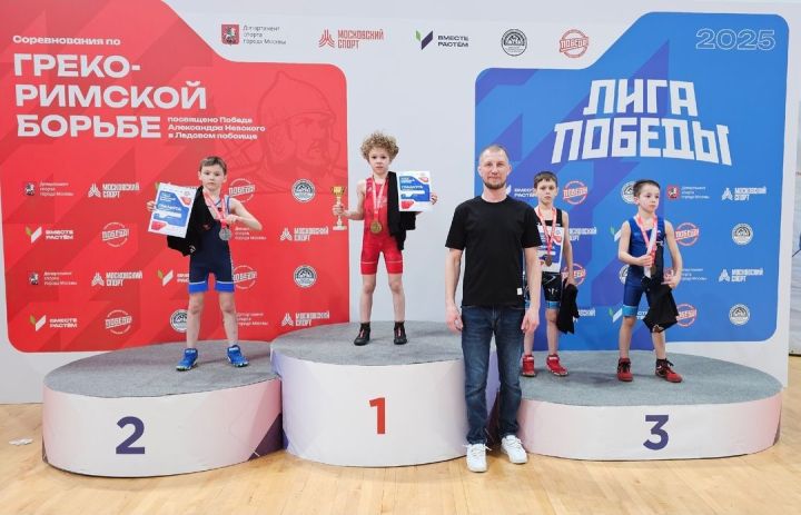 Зеленодольские борцы завоевали пять медалей на престижном турнире «Лига Победы»