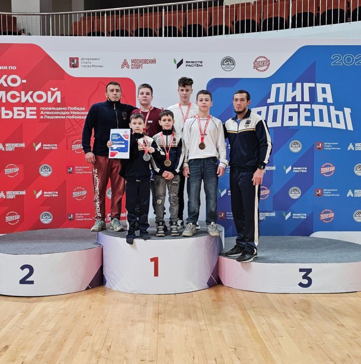Зеленодольские борцы завоевали пять медалей на престижном турнире «Лига Победы»