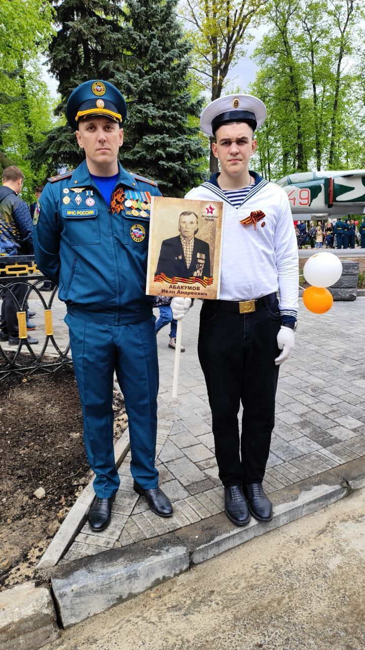 Начальник караула 34 пожарно-спасательной части Зеленодольска принял участие в шествии «Бессмертного полка»