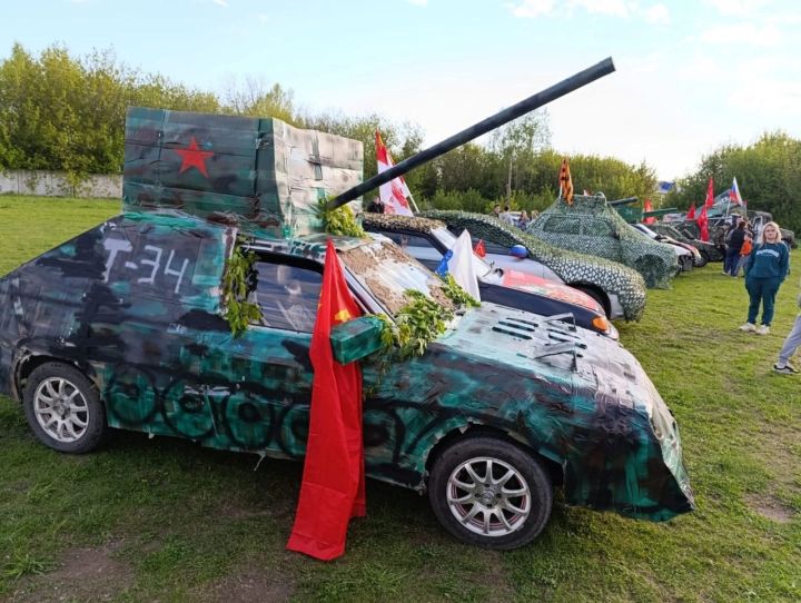 Впервые в Васильево прошел конкурс-выставка «Боевая техника»