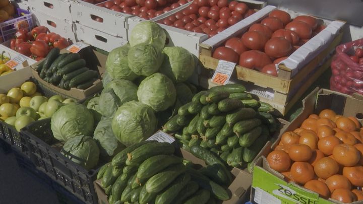 Зеленодольский рынок: одно дешевеет, другое дорожает