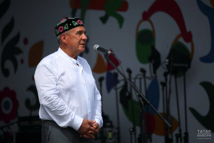 Раис РТ Рустам Минниханов принял участие в историческом мероприятии «Изге Болгар жыены»