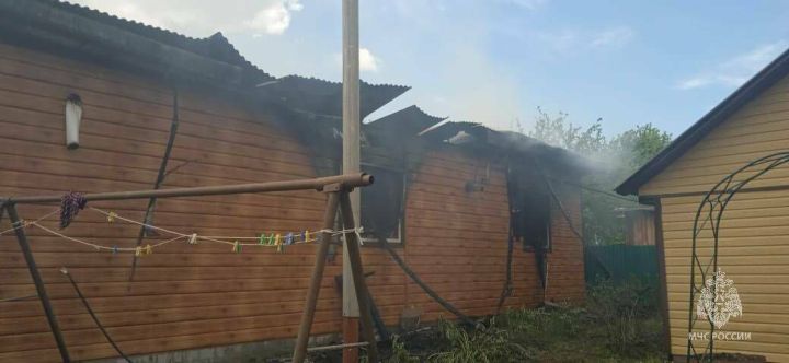 В Тукаевском районе Татарстана хозяин частного дома погиб в пожаре