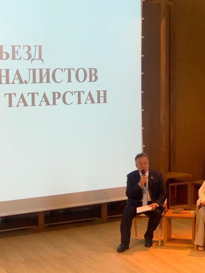 Директор Информационного центра «Зелёный Дол» Владимир Витовский выступил на форуме журналистов