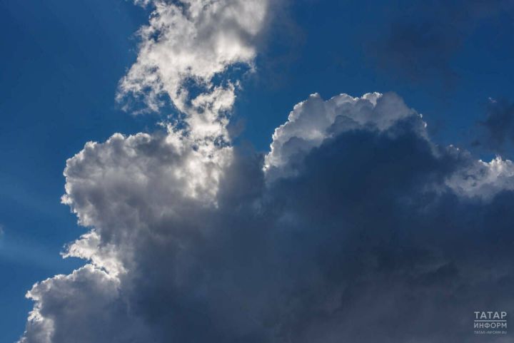 Татарстанцам обещают грозы, крепкий ветер и сильные дожди ночью