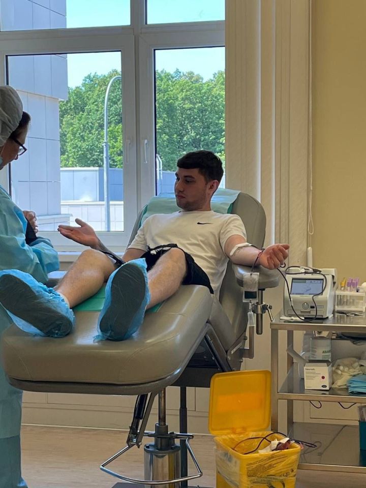 Студенты ЗМК приняли участие в акции по сдаче крови