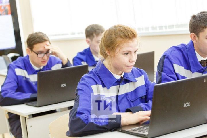 В Татарстане многодетным семьям собираются возмещать до 30% стоимости платы за учебу детей в колледжах