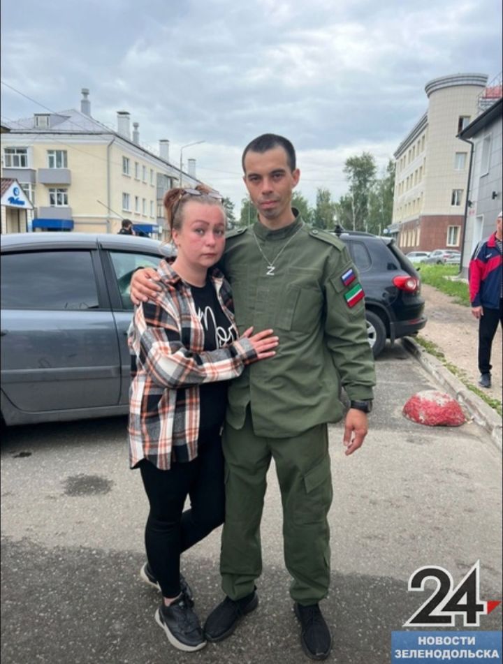 Из Зеленодольска в зону СВО отправили новую группу контрактников