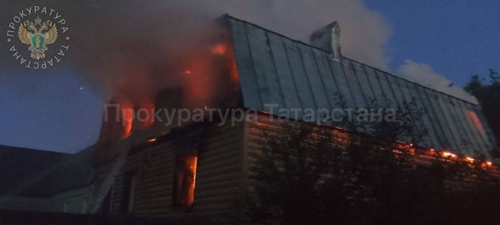 На пожаре в Высокой Горе погибли двое детей и взрослый
