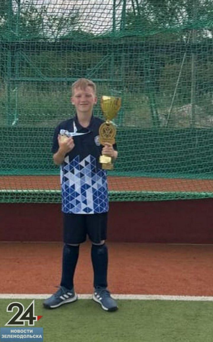 Зеленодольцы выиграли в Азове турнир по хоккею на траве