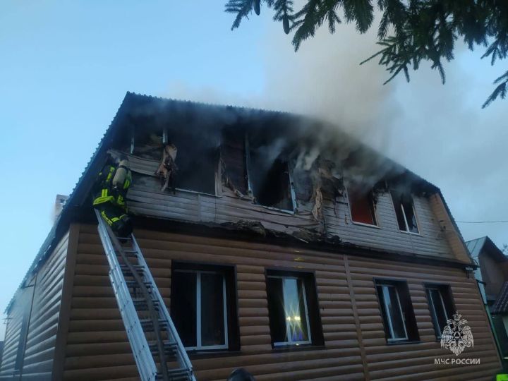 На пожаре в Высокой Горе погибли двое детей и взрослый