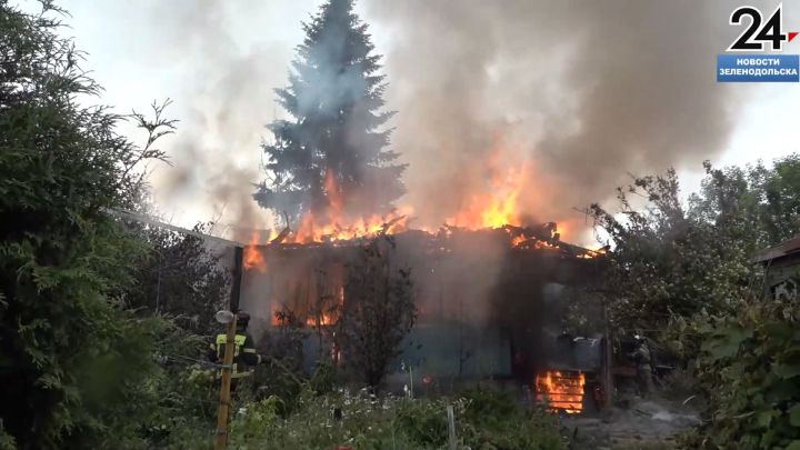 В Зеленодольском районе причиной пожара стала молния