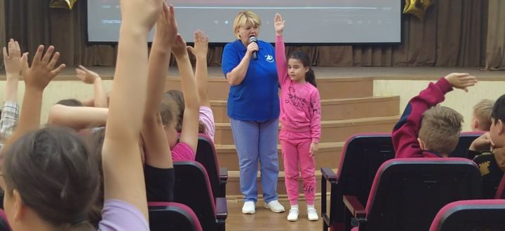 Для зеленодольских школьников провели уроки про безопасность на воде и дорогах