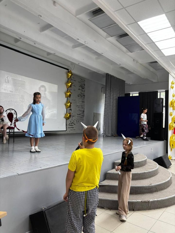 В пришкольном лагере 9 лицея отметили день рождения великого русского поэта Александра Сергеевича Пушкина