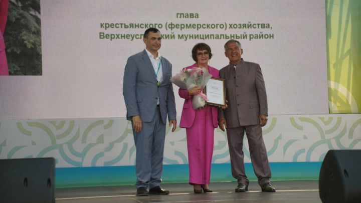 В ходе выставки «Агроволга — 2025» в Татарстане провели награждение победительниц конкурса «Женщины в АПК»