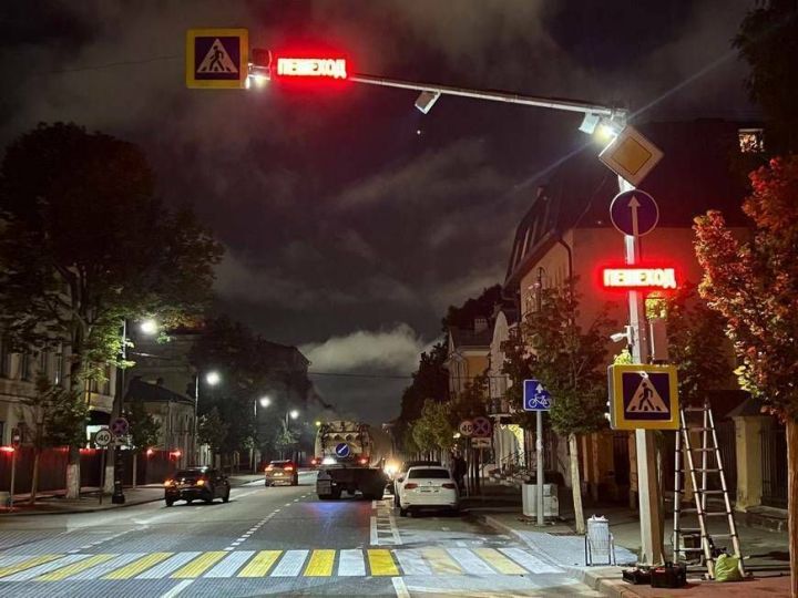 Первый в Татарстане «умный пешеходный переход» установили в Казани