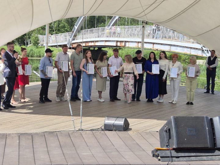 Клумба с цветами «Город трудовой доблести — Зеленодольск» появилась в городе Клин