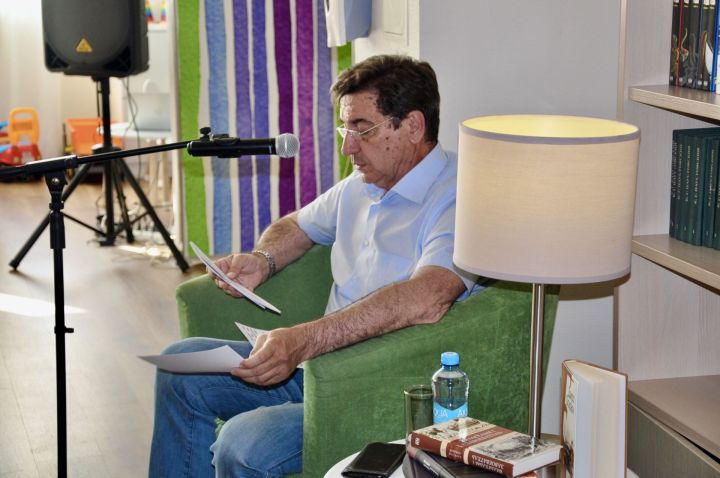 Юрий Камалтынов почитал для детей Семейного дома Благотворительного Фонда «Семья вместе» детские сказки