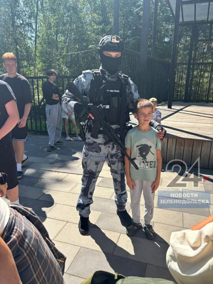 В летнем лагере «Мирас-Наследие» сотрудники ППС и ОГИБДД провели профилактические беседы