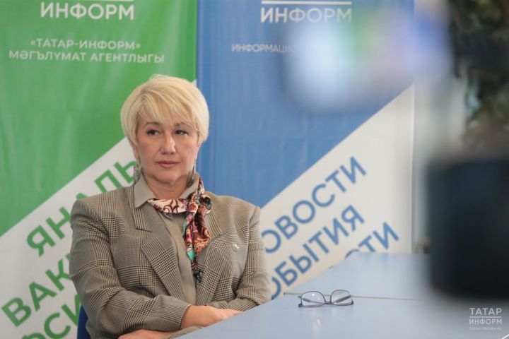 Ирада Аюпова: иррациональность как источник силы и единства