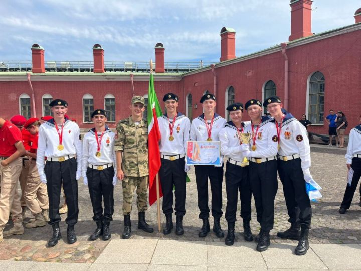 Зеленодольские «Витязи» — победители Всероссийской военно-спортивной игры «ЮНФЛОТ—2025»
