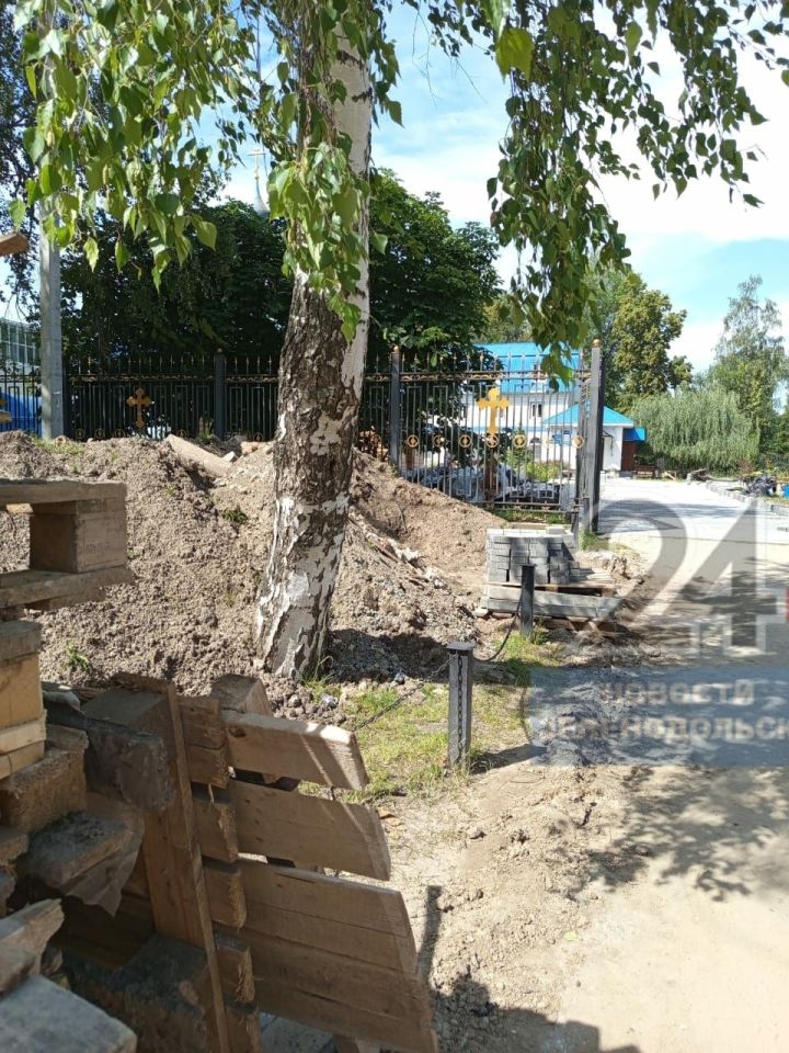 В Зеленодольском Храме Николая Чудотворца проходит ремонт входной группы