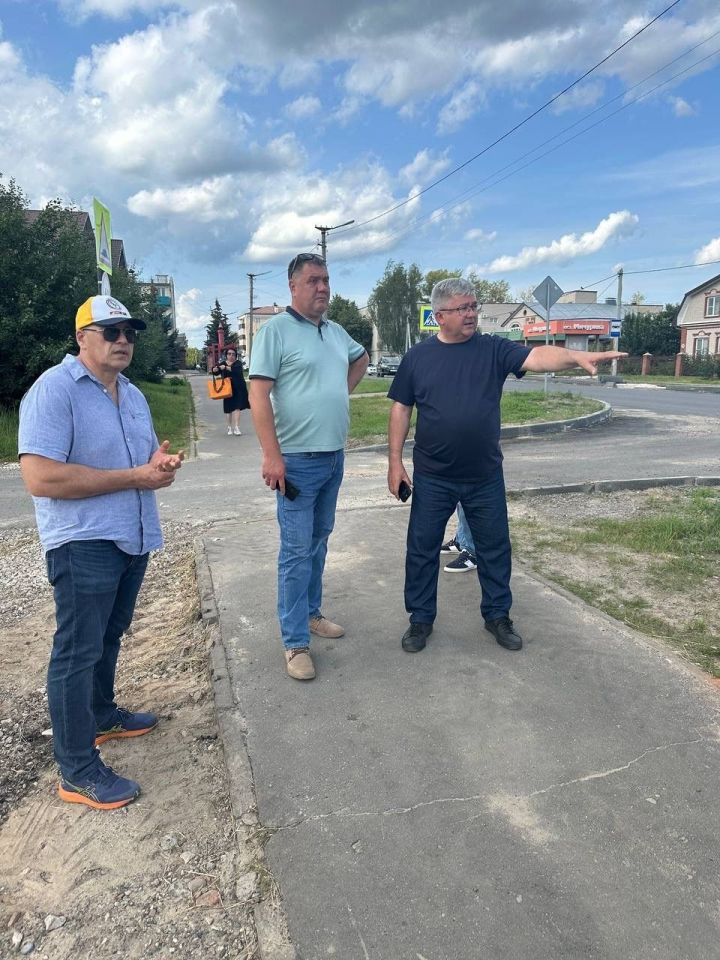 Михаил Афанасьев, глава Зеленодольска, провел обход города