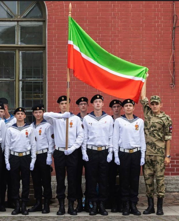 Трасса на шлюпках, «минное поле» и лазертаг