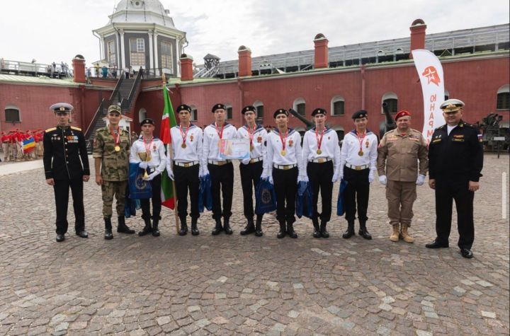 Трасса на шлюпках, «минное поле» и лазертаг