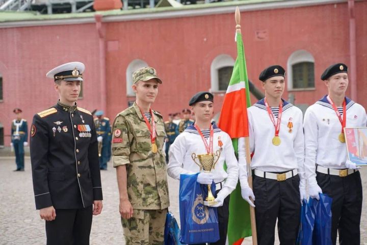 Трасса на шлюпках, «минное поле» и лазертаг