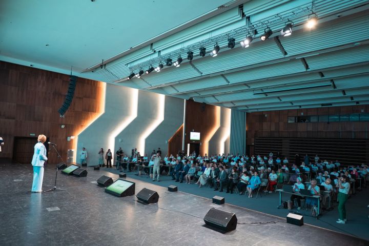 Жительница Зеленодольска победила на чемпионате по компьютерному многоборью среди пенсионеров «Хикмәт»