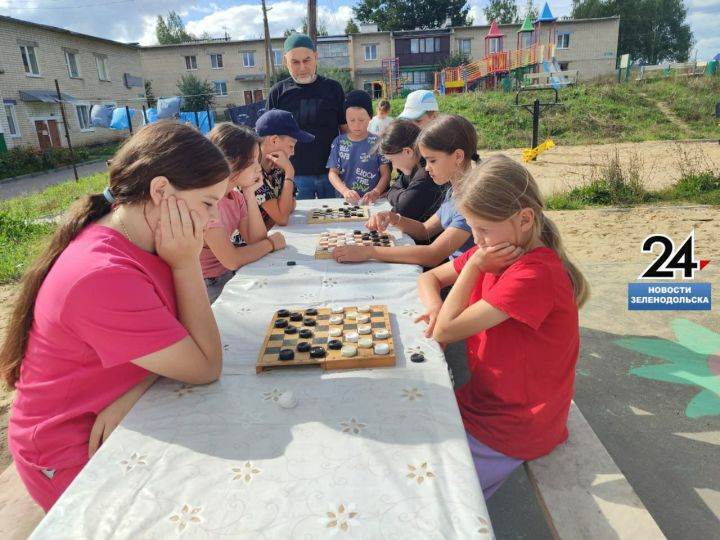В селе Бишня прошел «День двора»