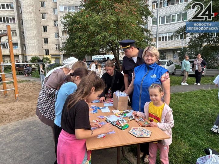 Во дворе домов Ленина,70 и Заикина, 6 прошел праздник двора