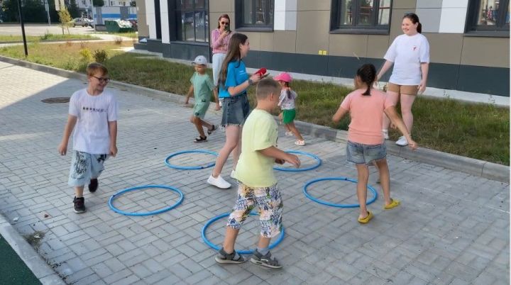 Вышибалы, резиночки и классики: забытые «игры двора» снова на улицах Зеленодольска