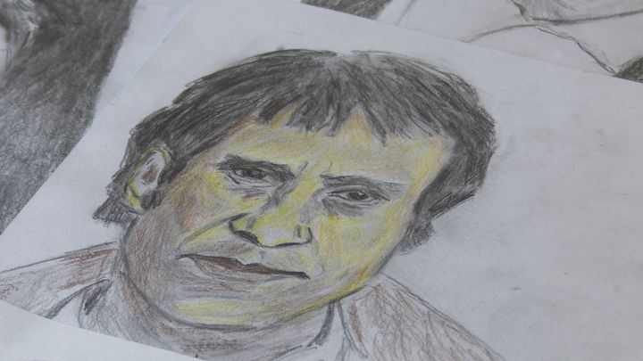 Чтобы восстановиться после инсульта,  зеленодолец Ильгизар Лутфуллин взял в руки карандаш