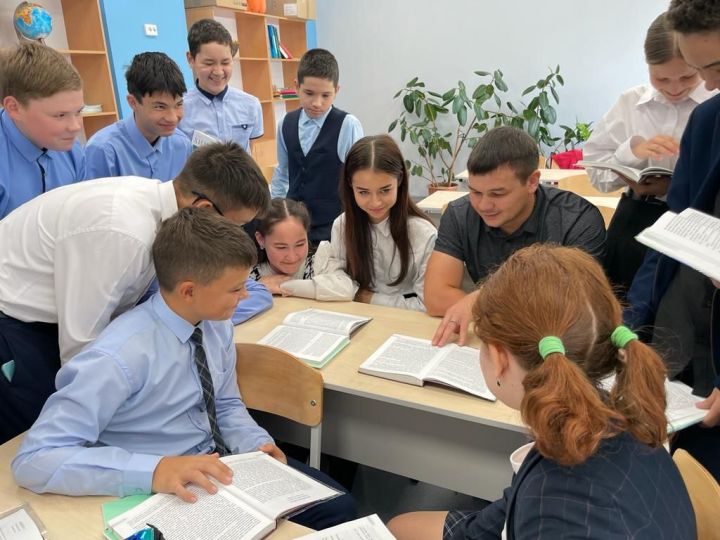 Завуч гимназии № 5 Радик Гатауллин: С детьми на одной волне