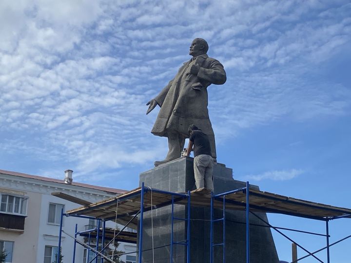 Ремонт памятника Ленину выходит на финальную стадию