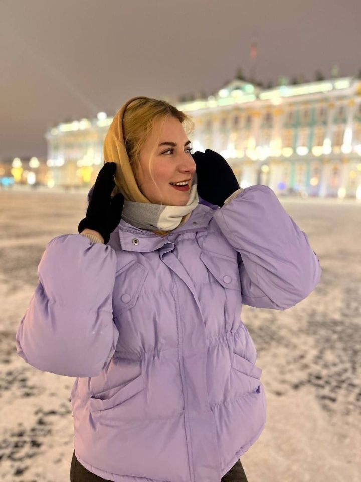 Стюардесса Диана Пуртова вышла в финал конкурса красоты