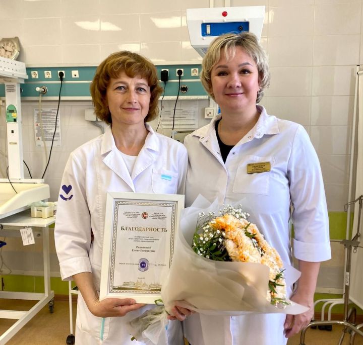 Призвание, проверенное временем: акушерка Зеленодольского роддома Елена Родионова отмечена наградой Минздрава РТ