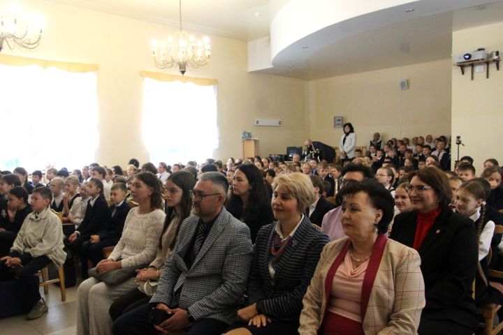 В гимназии № 3  прошел региональный этап чемпионата-форума «КреаТех — 2025»