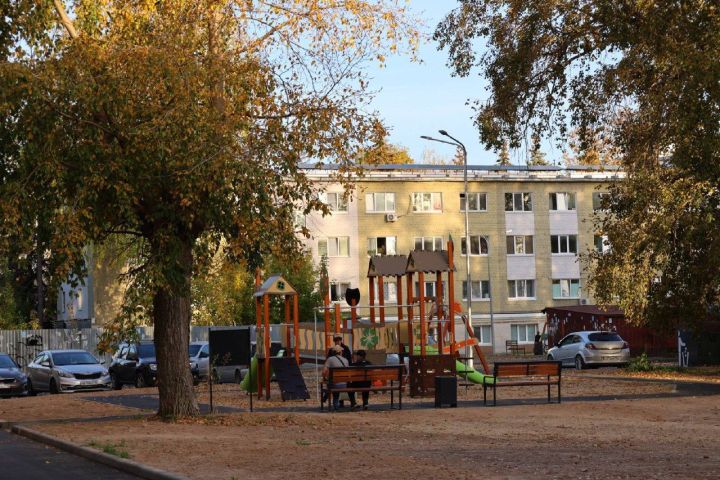 Мэр Зеленодольска Михаил Афанасьев проверил, как продолжаются работы по благоустройству города