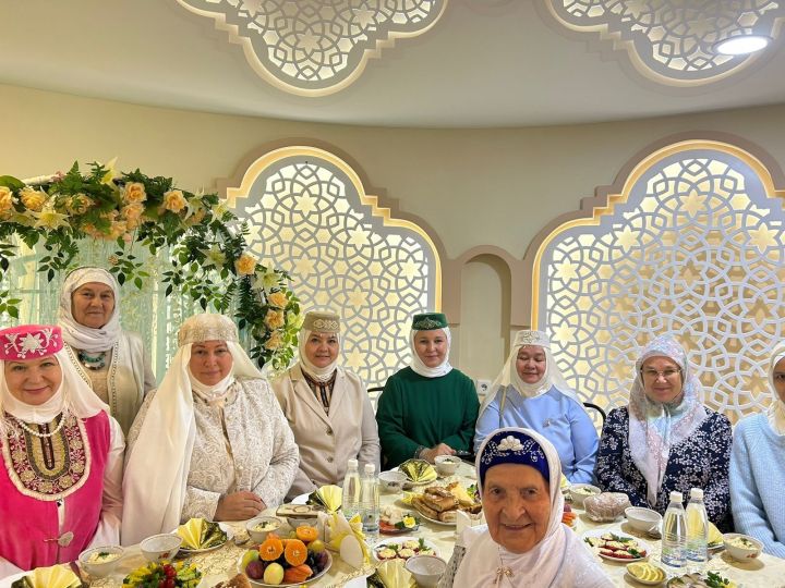 В мечети «Джамиг» состоялся педагогический совет для имамов и преподавателей Зеленодольского мухтасибата