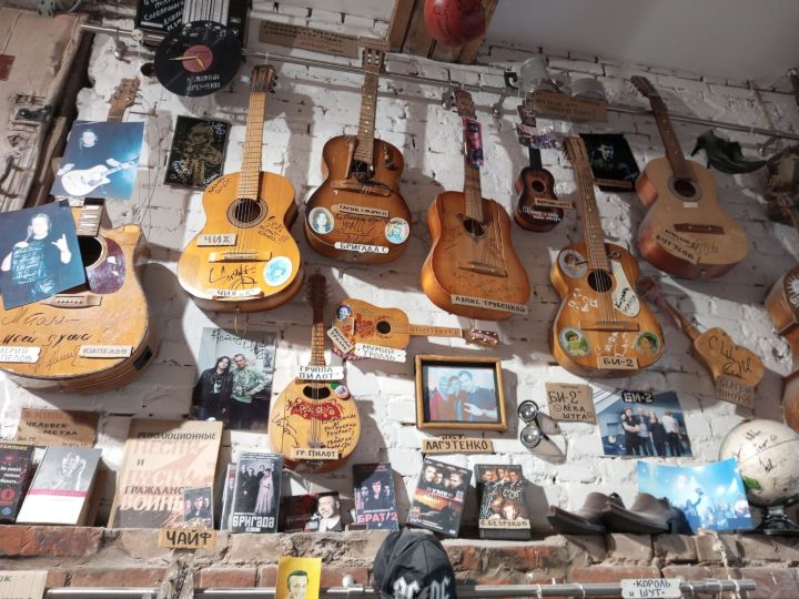 Директор казанского Музея соцбыта Рустем Валиахметов разместил в бывшей коммуналке более 10 тысяч экспонатов