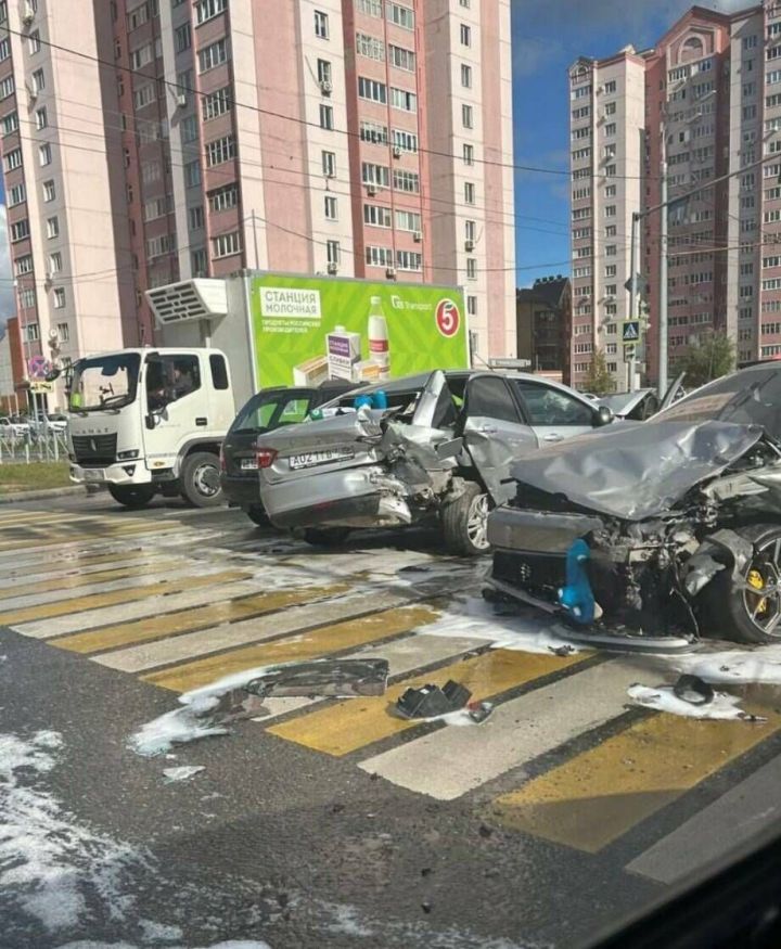 В результате ДТП в Казани пострадал 18-летний пассажир