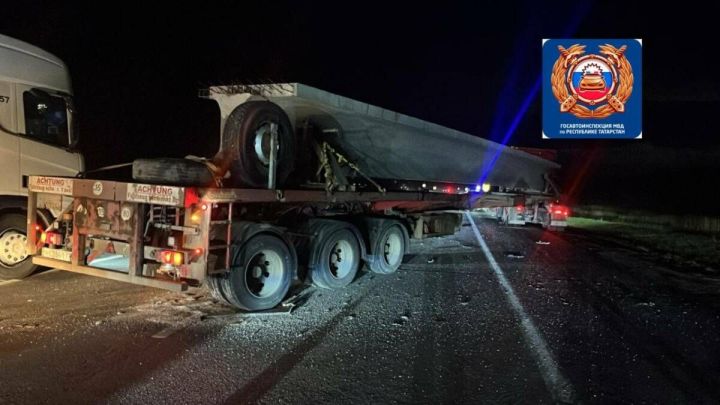 В Елабужском районе Татарстана сразу четыре человека погибли в ДТП с фурой