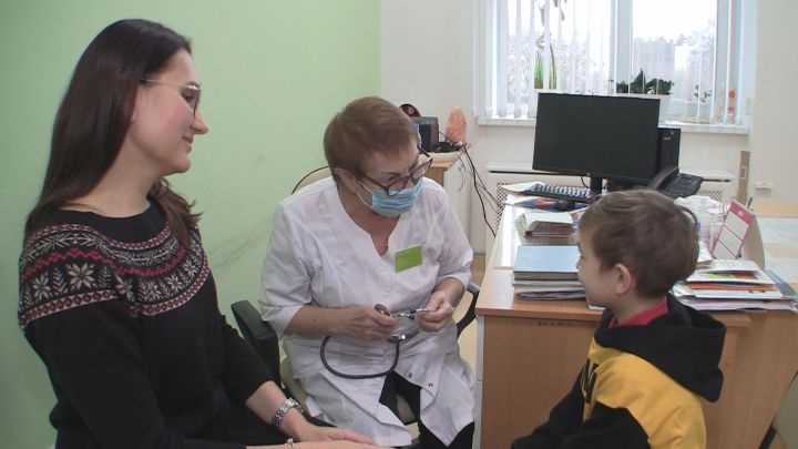 Зеленодольский педиатр Луиза Гильманова более 50 лет на страже здоровья детей